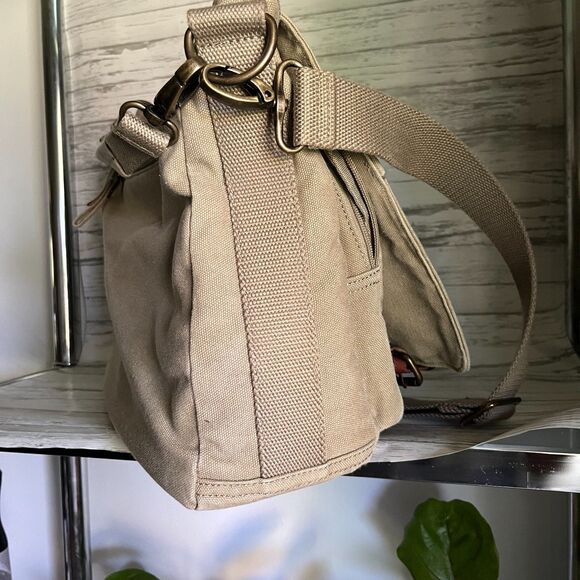 Kelly Moore Bag Kate Canvas Messenger Camera Bag - Picture 4 of 7